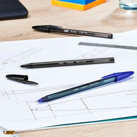 Caneta esferográfica Cristal Ultra Fina Fashion 0.7 AZ/RX/RS/VD com 4 unidades - Bic